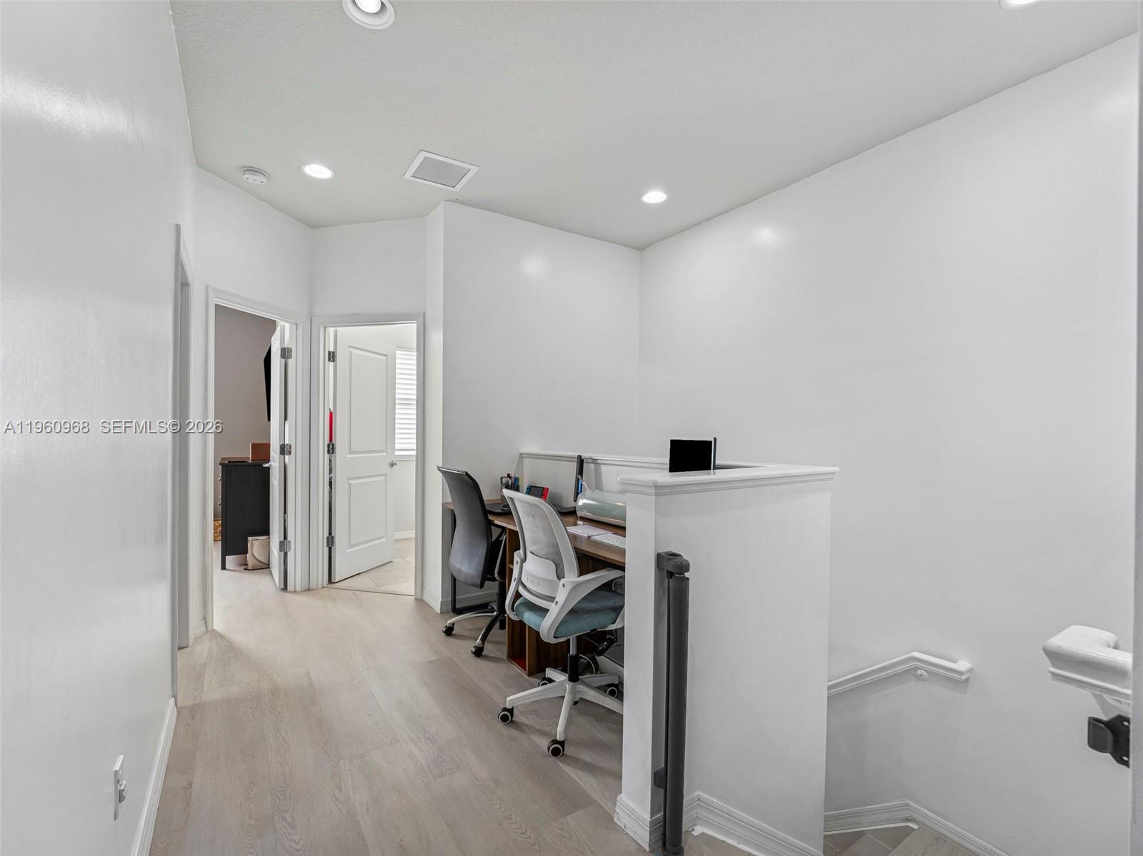 See details 3953 3 / 3 1768 sq. ft. $ 2026-02-06 0 Photo