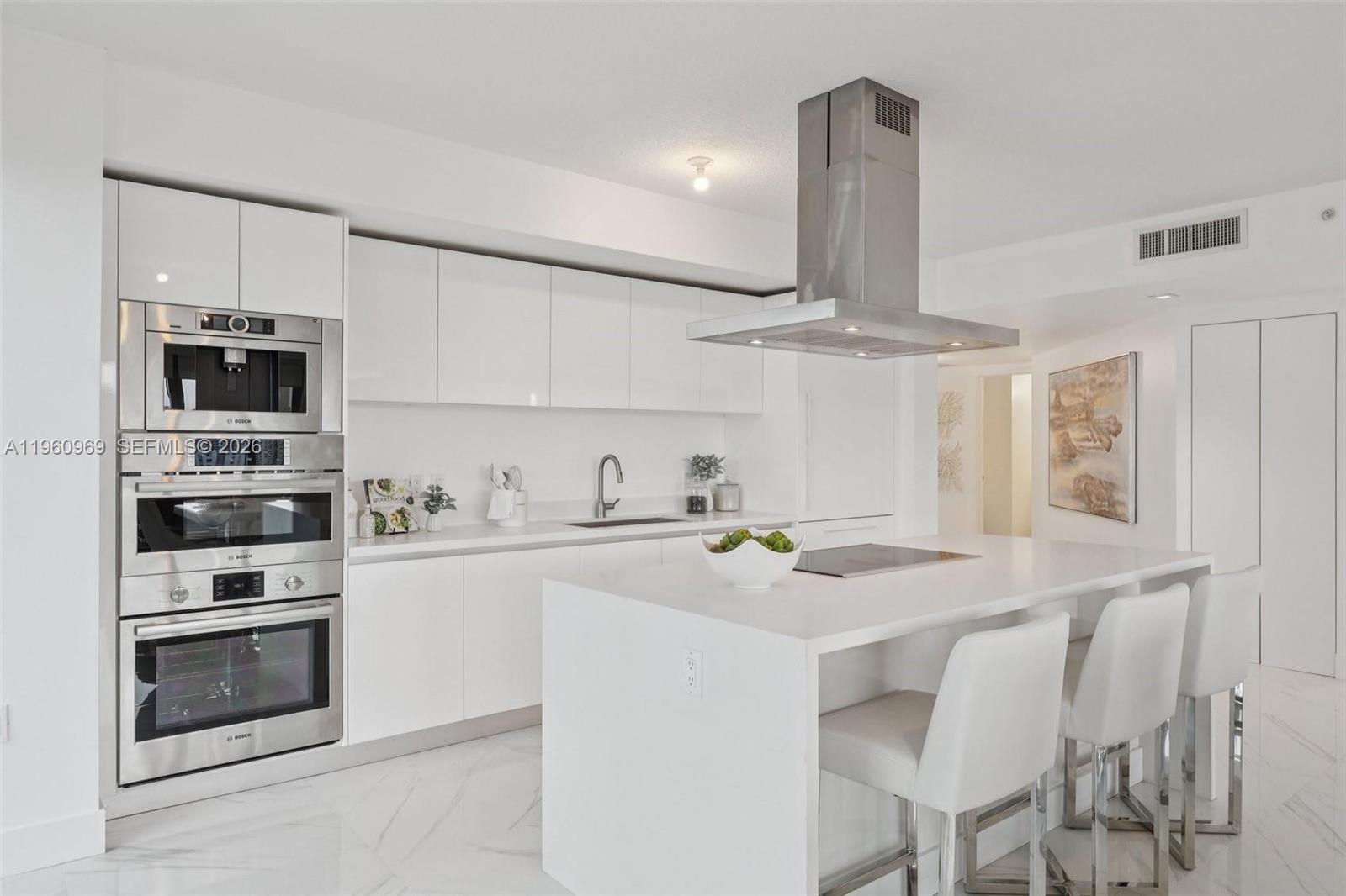 See details 5-907 3 / 4 1892 sq. ft. $ 2026-02-06 0 Photo