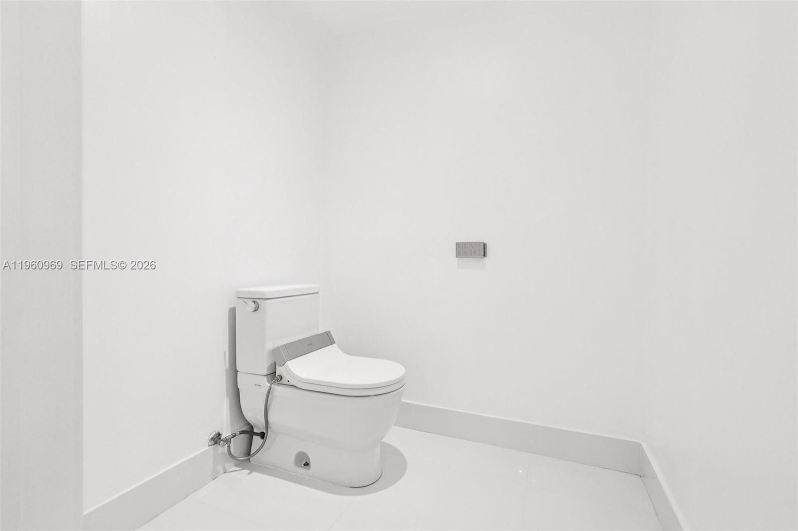 See details 5-907 3 / 4 1892 sq. ft. $ 2026-02-06 0 Photo