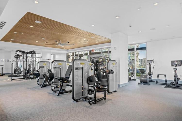 See details 5-907 3 / 4 1892 sq. ft. $ 2026-02-06 0 Photo