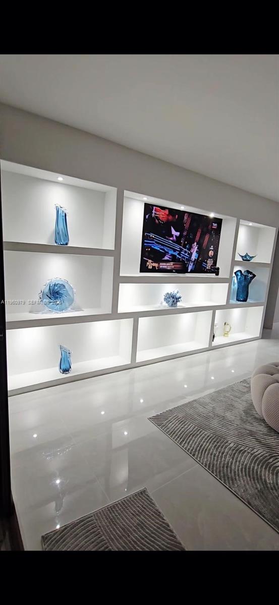 See details 2312 2 / 2 1350 sq. ft. $ 2026-02-06 0 Photo