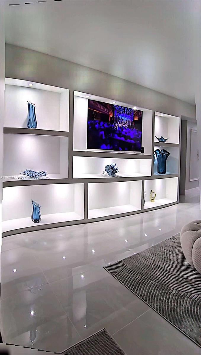 See details 2312 2 / 2 1350 sq. ft. $ 2026-02-06 0 Photo