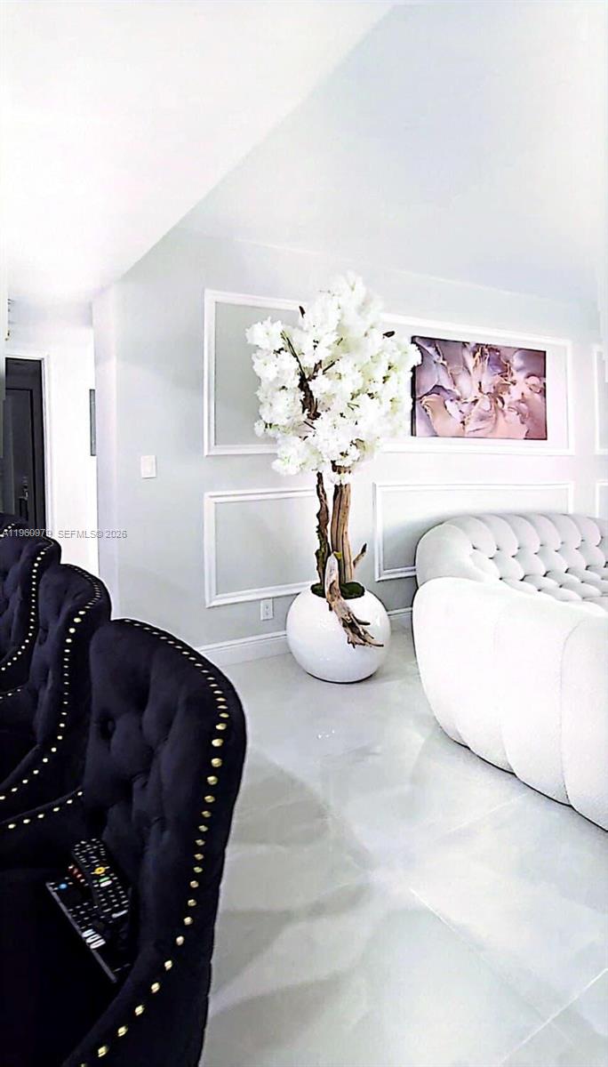 See details 2312 2 / 2 1350 sq. ft. $ 2026-02-06 0 Photo