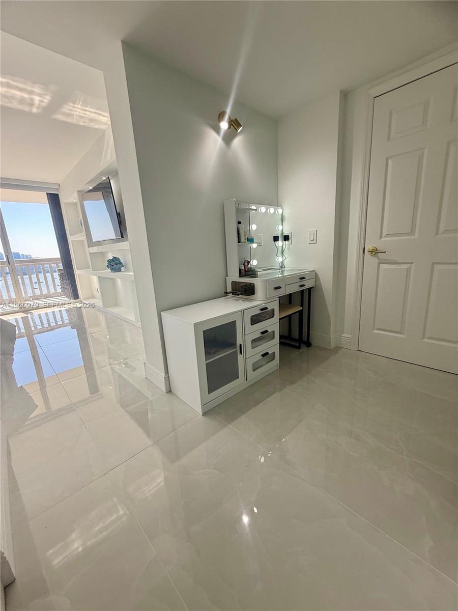 See details 2312 2 / 2 1350 sq. ft. $ 2026-02-06 0 Photo