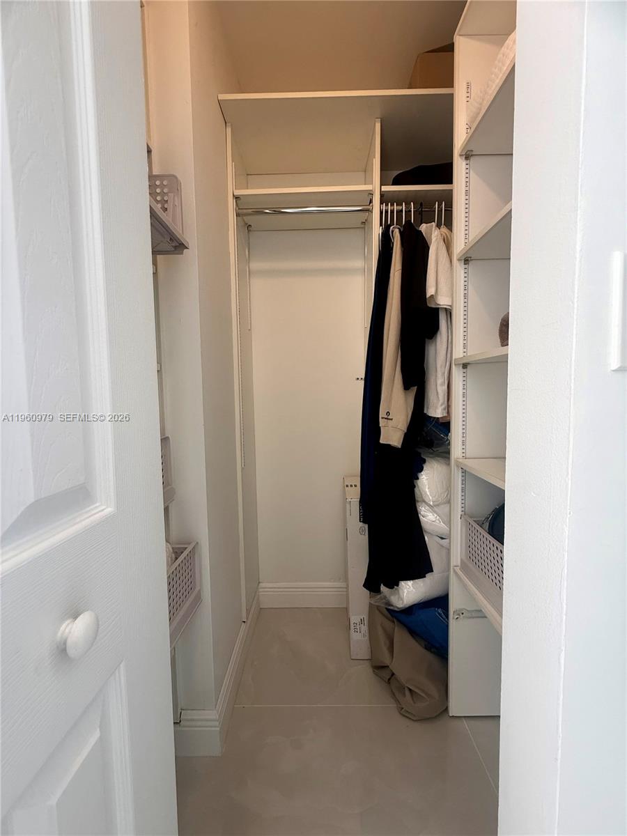 See details 2312 2 / 2 1350 sq. ft. $ 2026-02-06 0 Photo