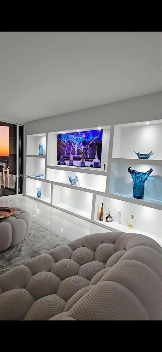 See details 2312 2 / 2 1350 sq. ft. $ 2026-02-06 0 Photo