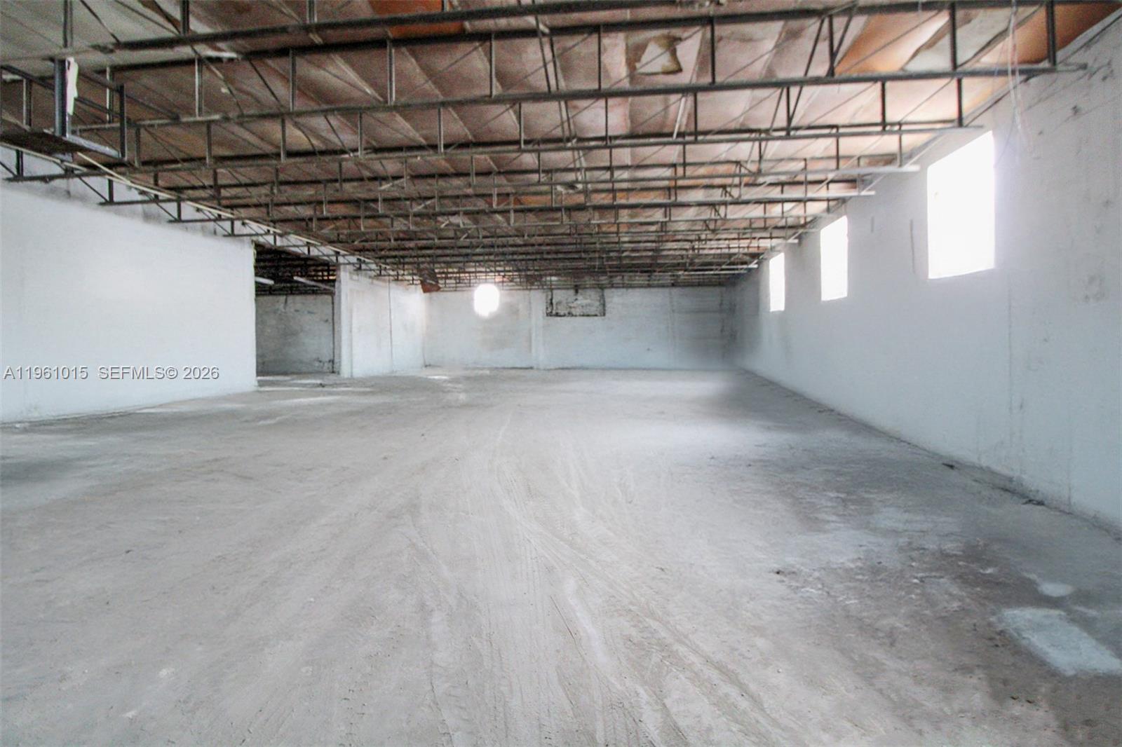   /   sq. ft. $ 2026-02-06 0 foto