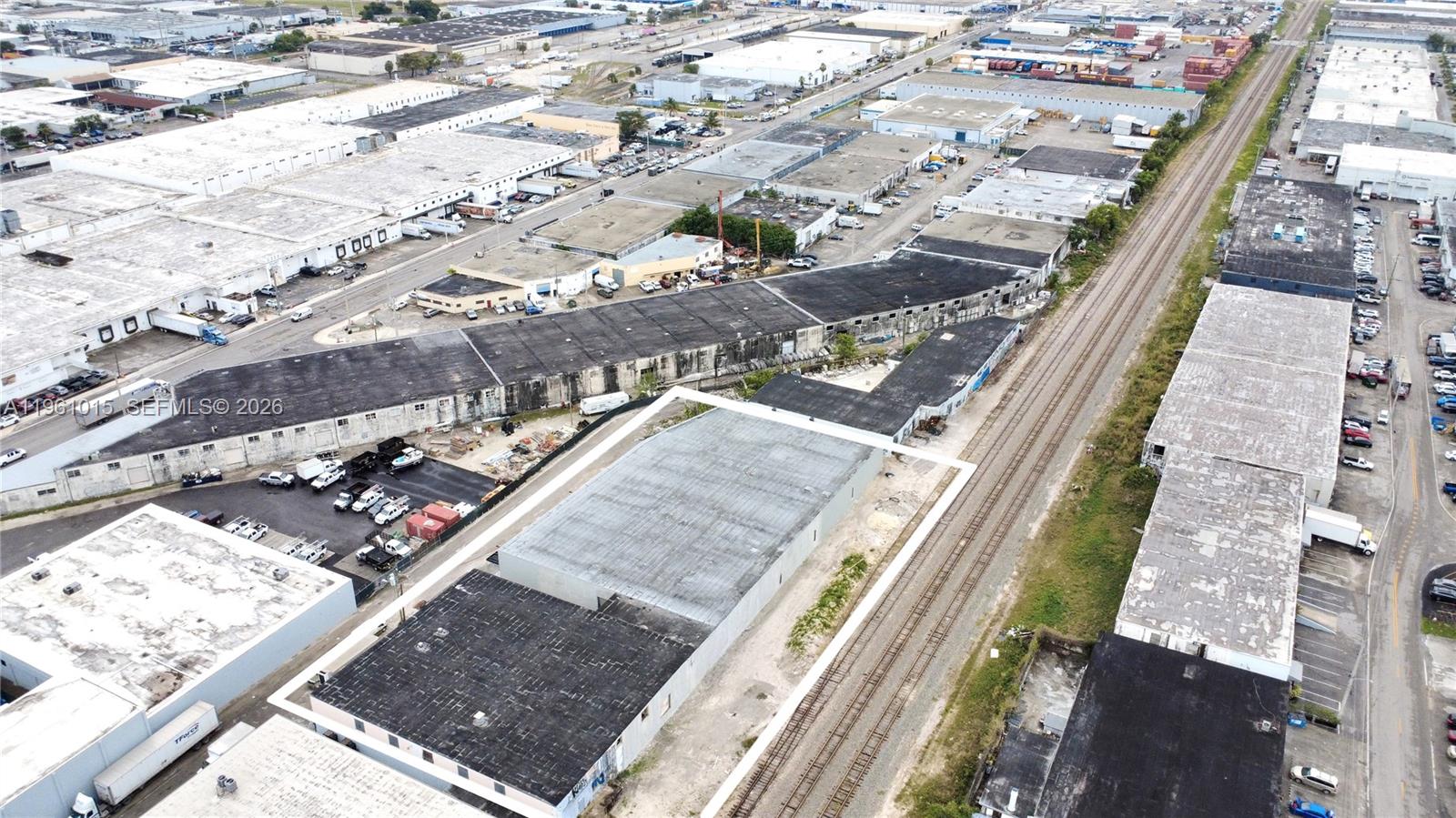   /   sq. ft. $ 2026-02-06 0 foto