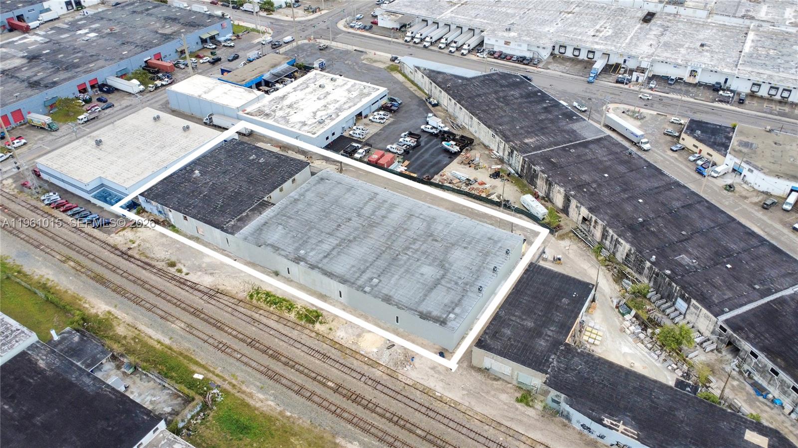   /   sq. ft. $ 2026-02-06 0 foto