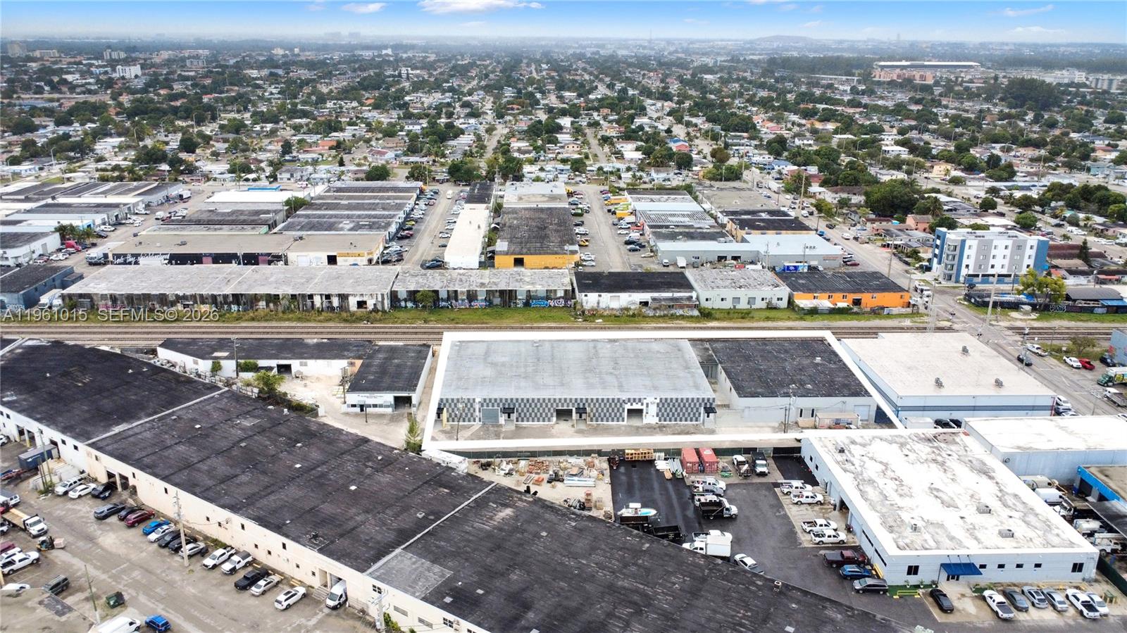   /   sq. ft. $ 2026-02-06 0 foto