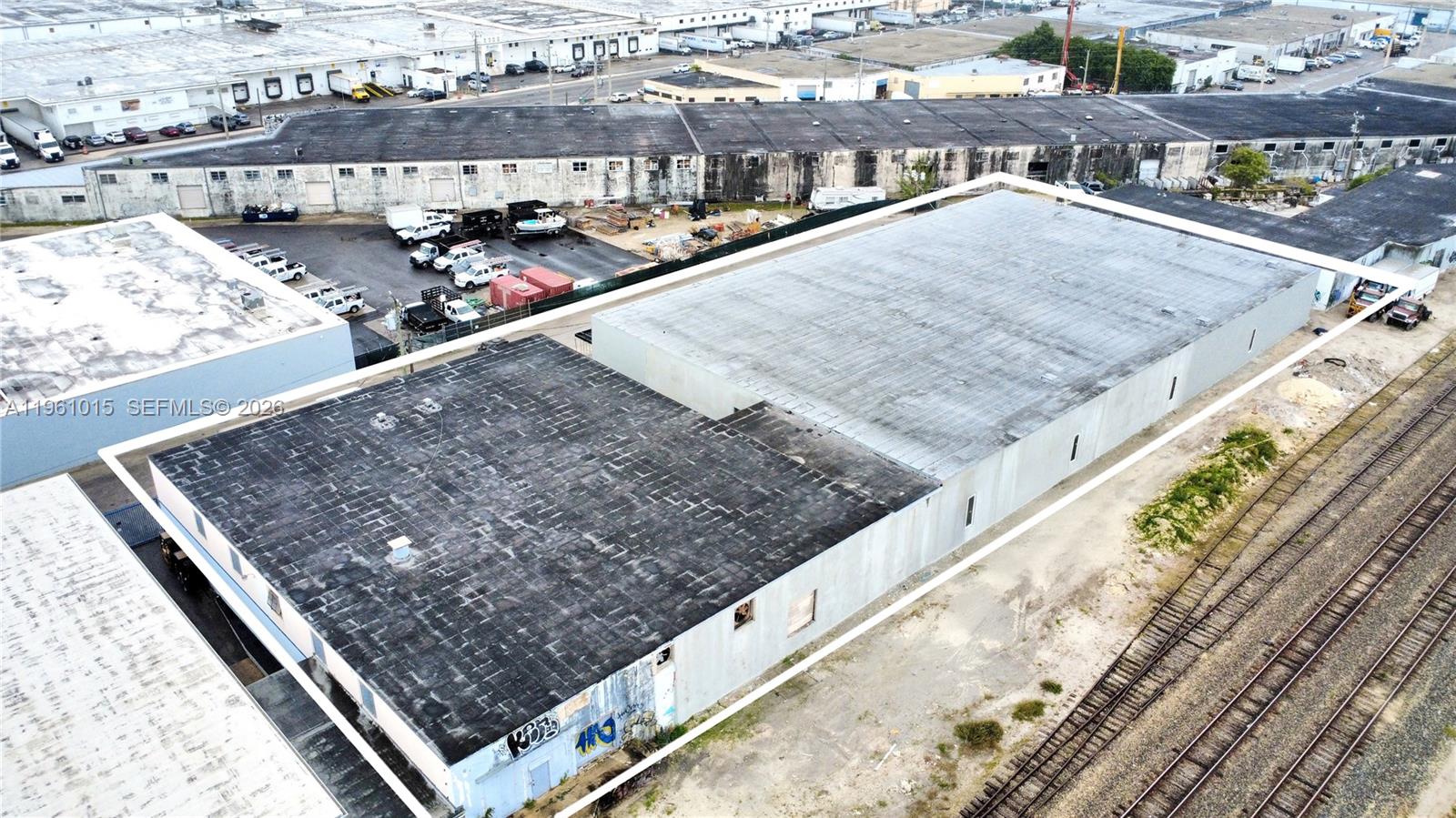   /   sq. ft. $ 2026-02-06 0 foto