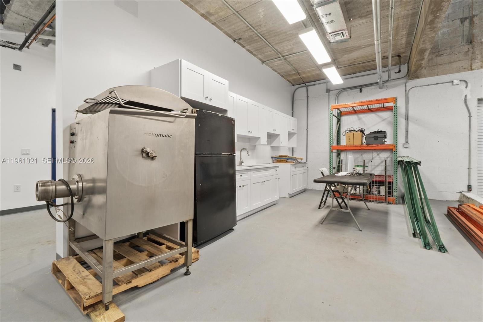   /   sq. ft. $ 2026-02-06 0 Photo