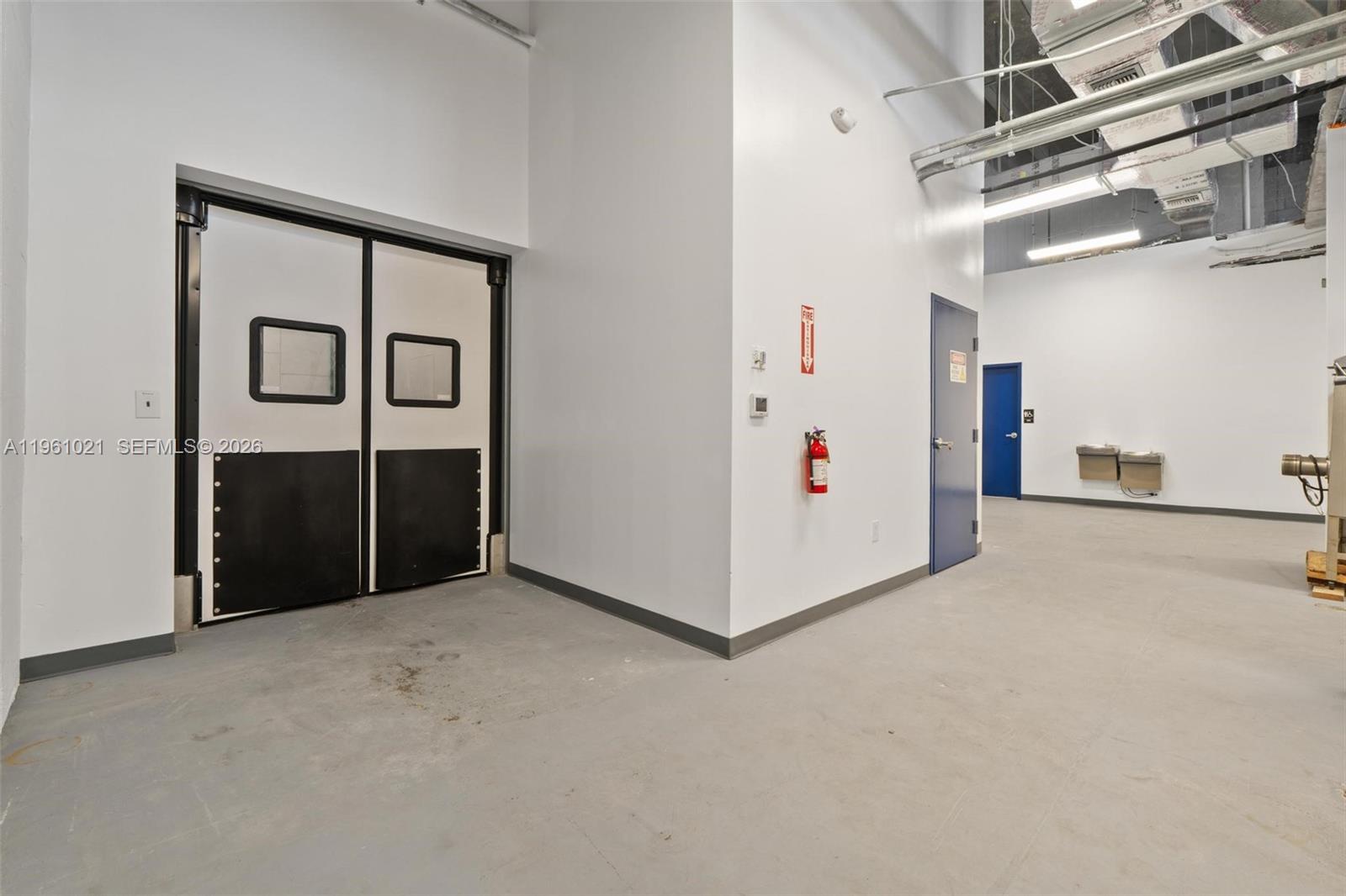   /   sq. ft. $ 2026-02-06 0 Photo