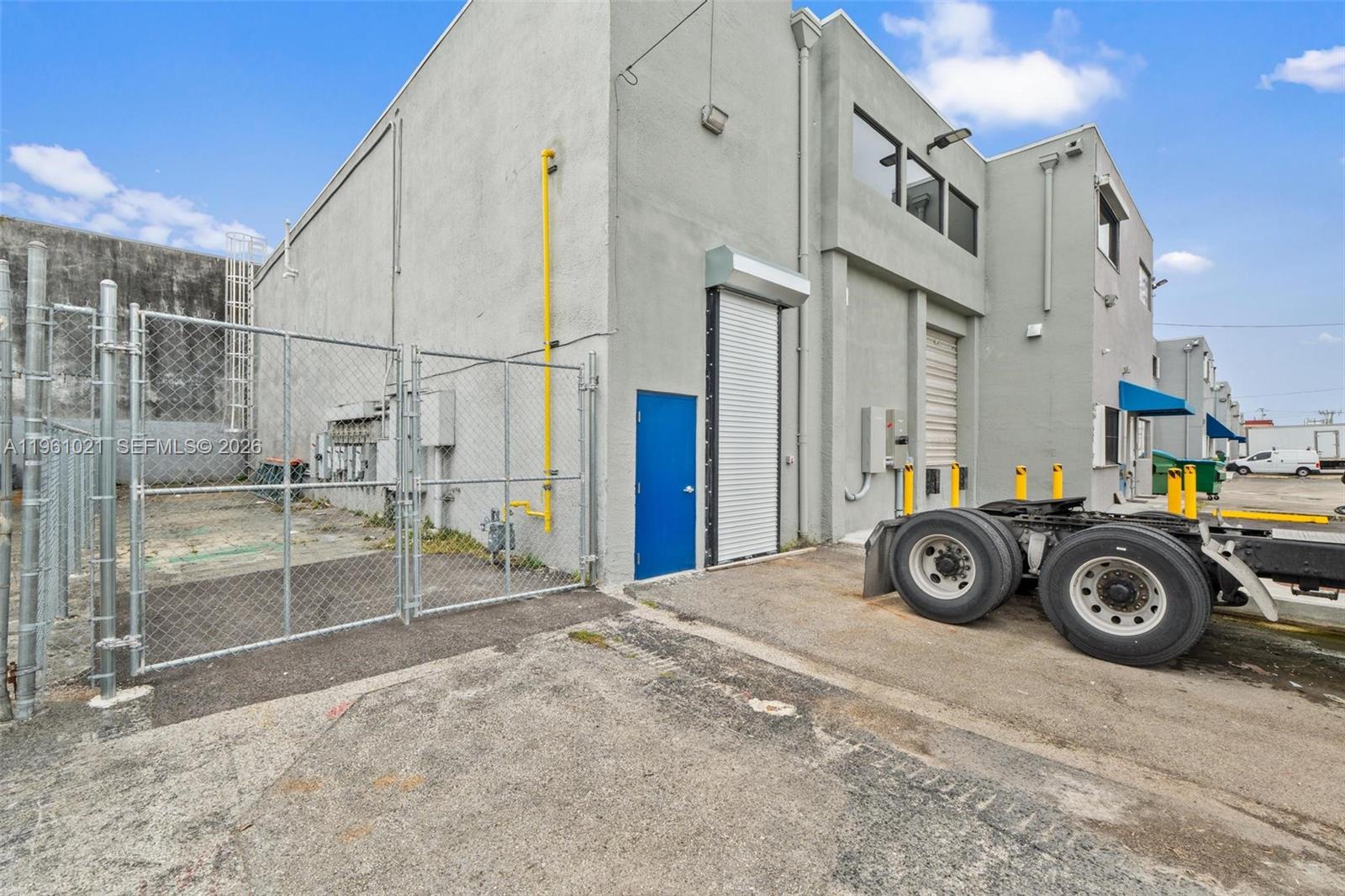   /   sq. ft. $ 2026-02-06 0 Photo