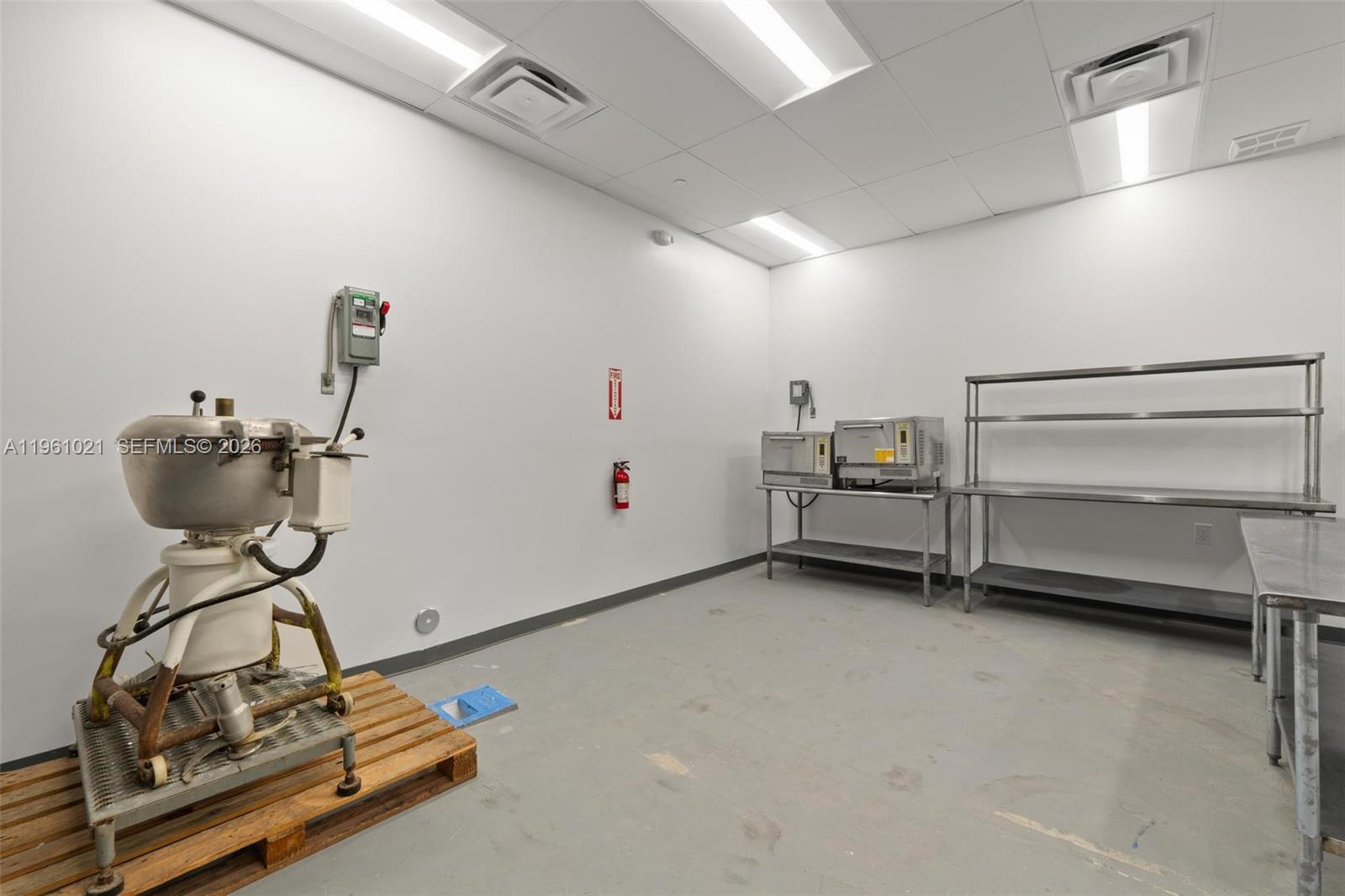   /   sq. ft. $ 2026-02-06 0 Photo