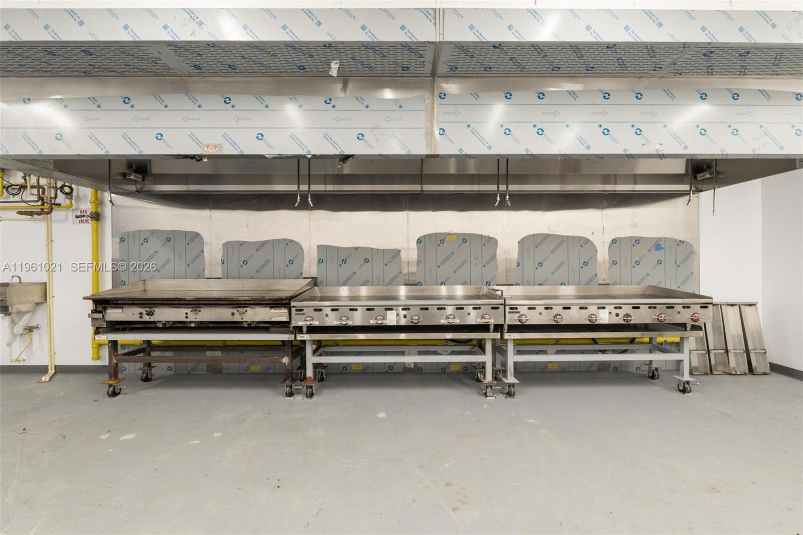   /   sq. ft. $ 2026-02-06 0 Photo