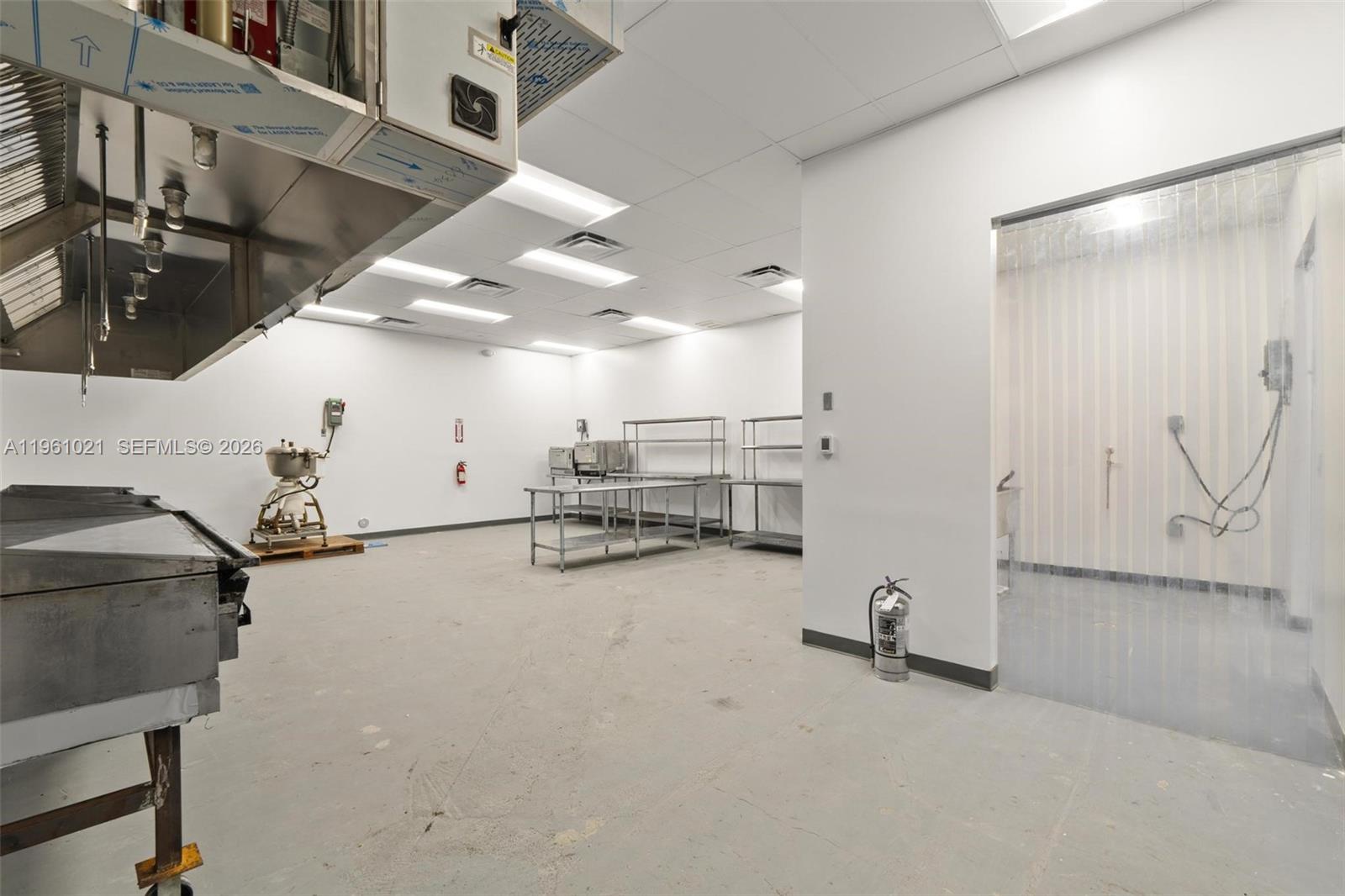   /   sq. ft. $ 2026-02-06 0 Photo