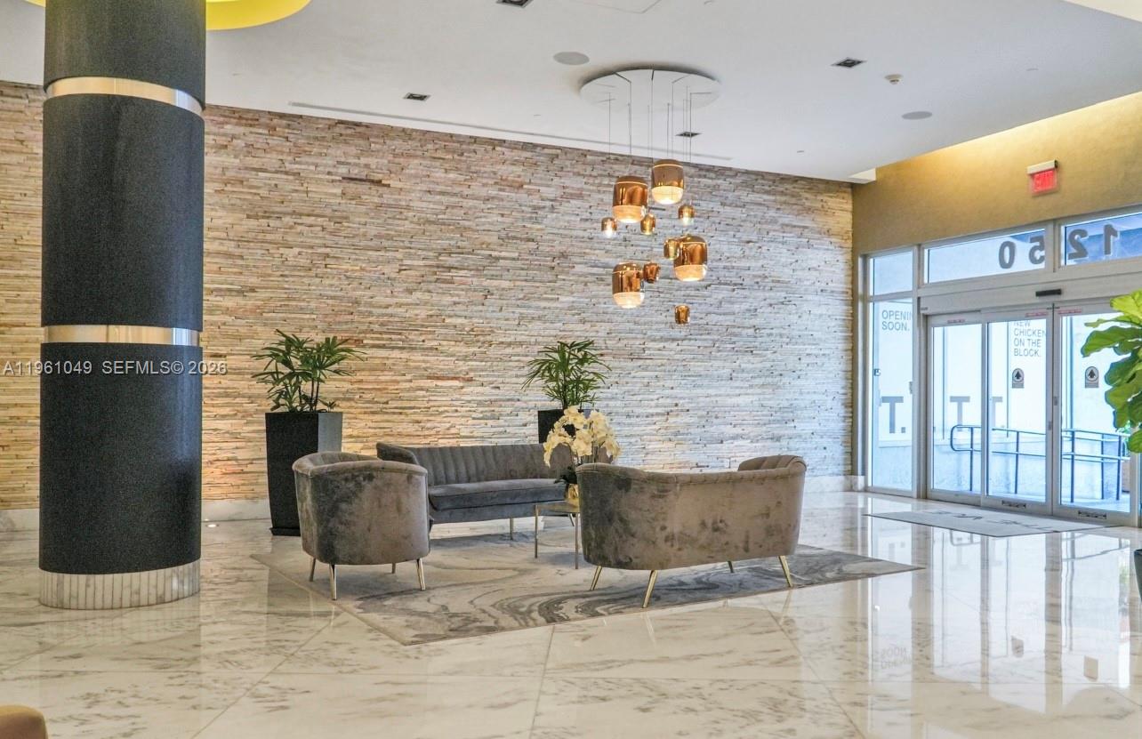 2310 1 / 2 838 sq. ft. $ 2026-02-09 0 foto