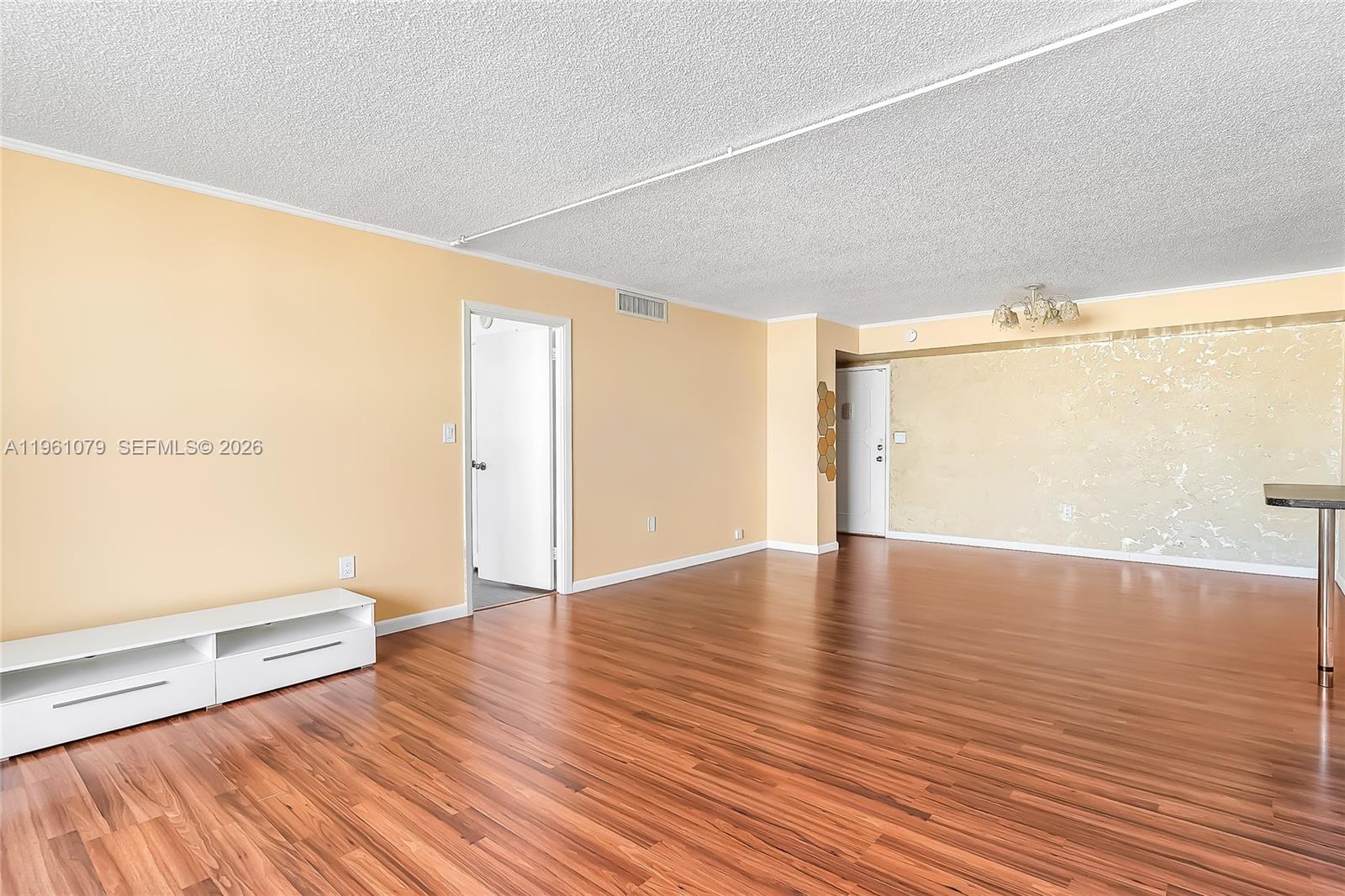 Photo of 1833 Ocean Dr  #1407, Hallandale Beach, Florida, 33009 - 