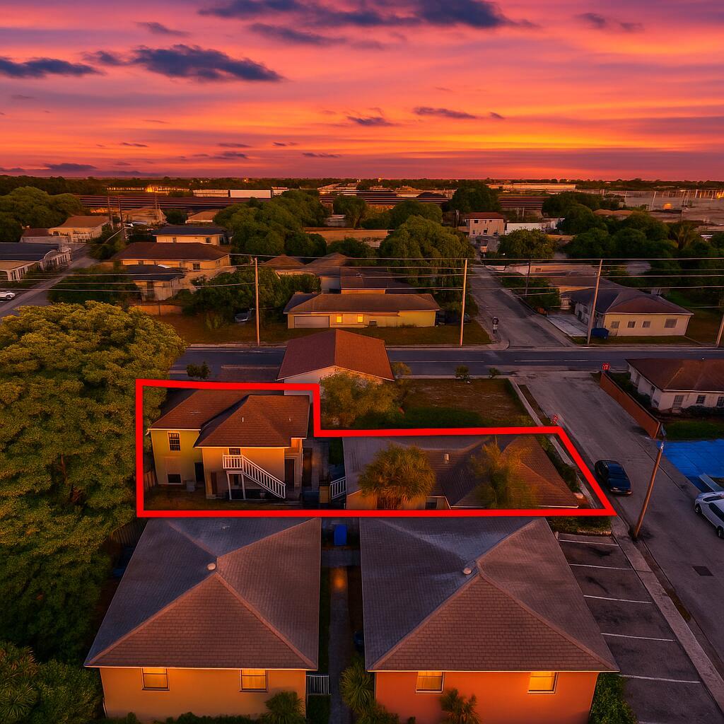 Ver detalles A,b,c / 4 2716 sq. ft. $ 2026-06-21 0 foto