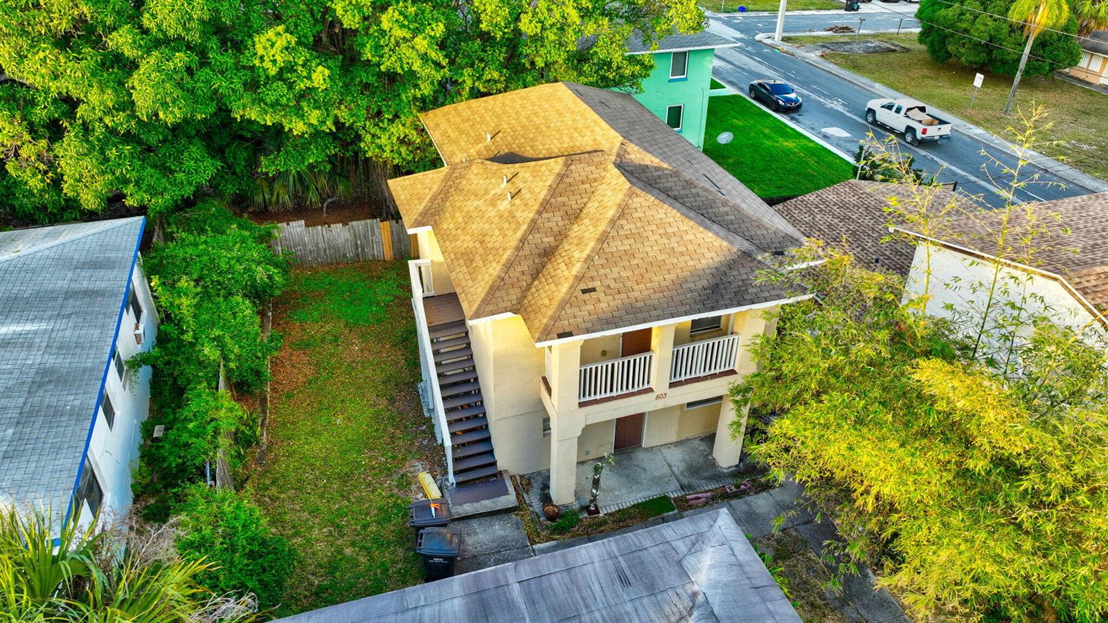 Ver detalles A,b,c / 4 2716 sq. ft. $ 2026-06-21 0 foto