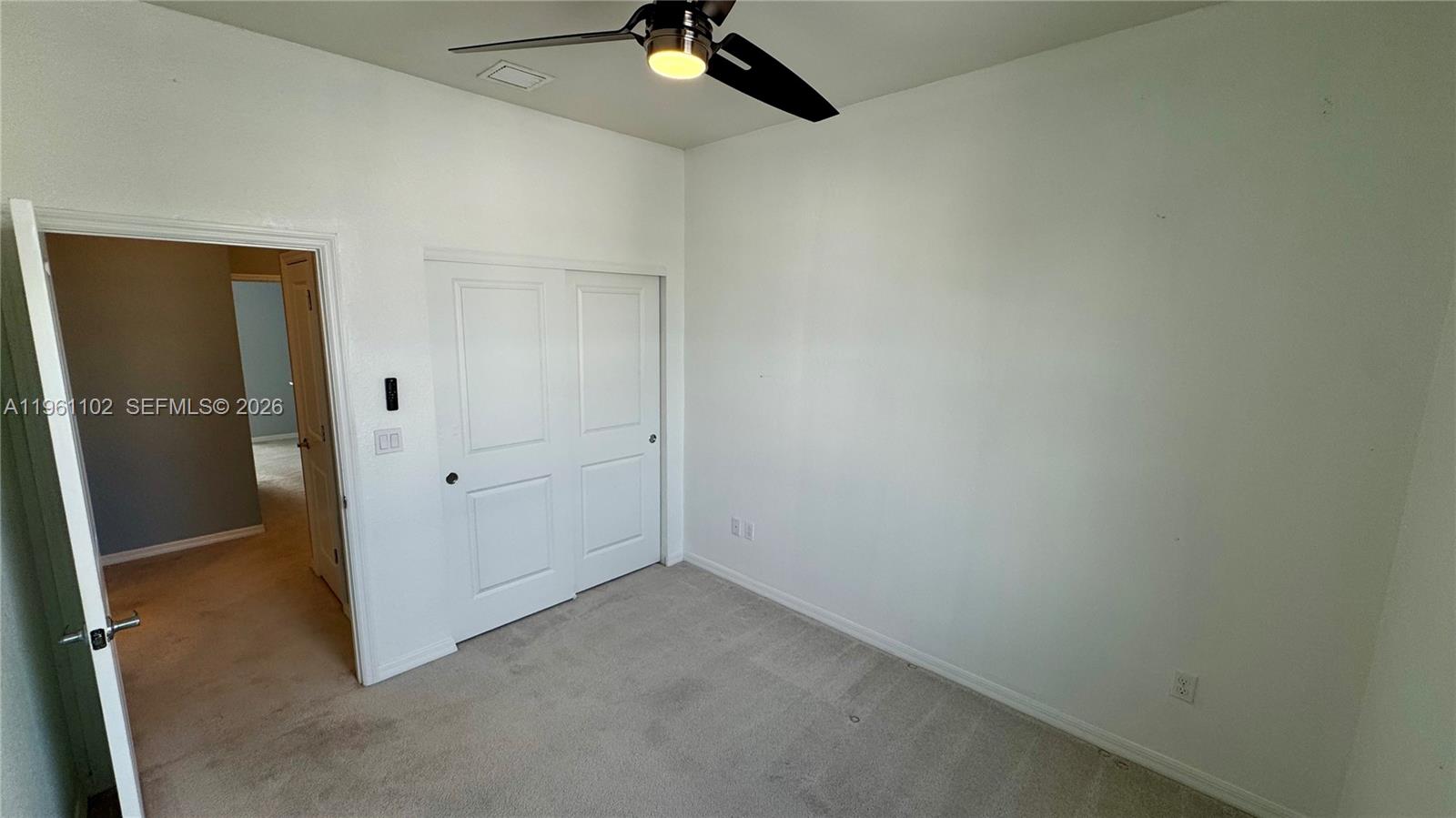 3973 3 / 3 1421 sq. ft. $ 2026-02-07 0 foto