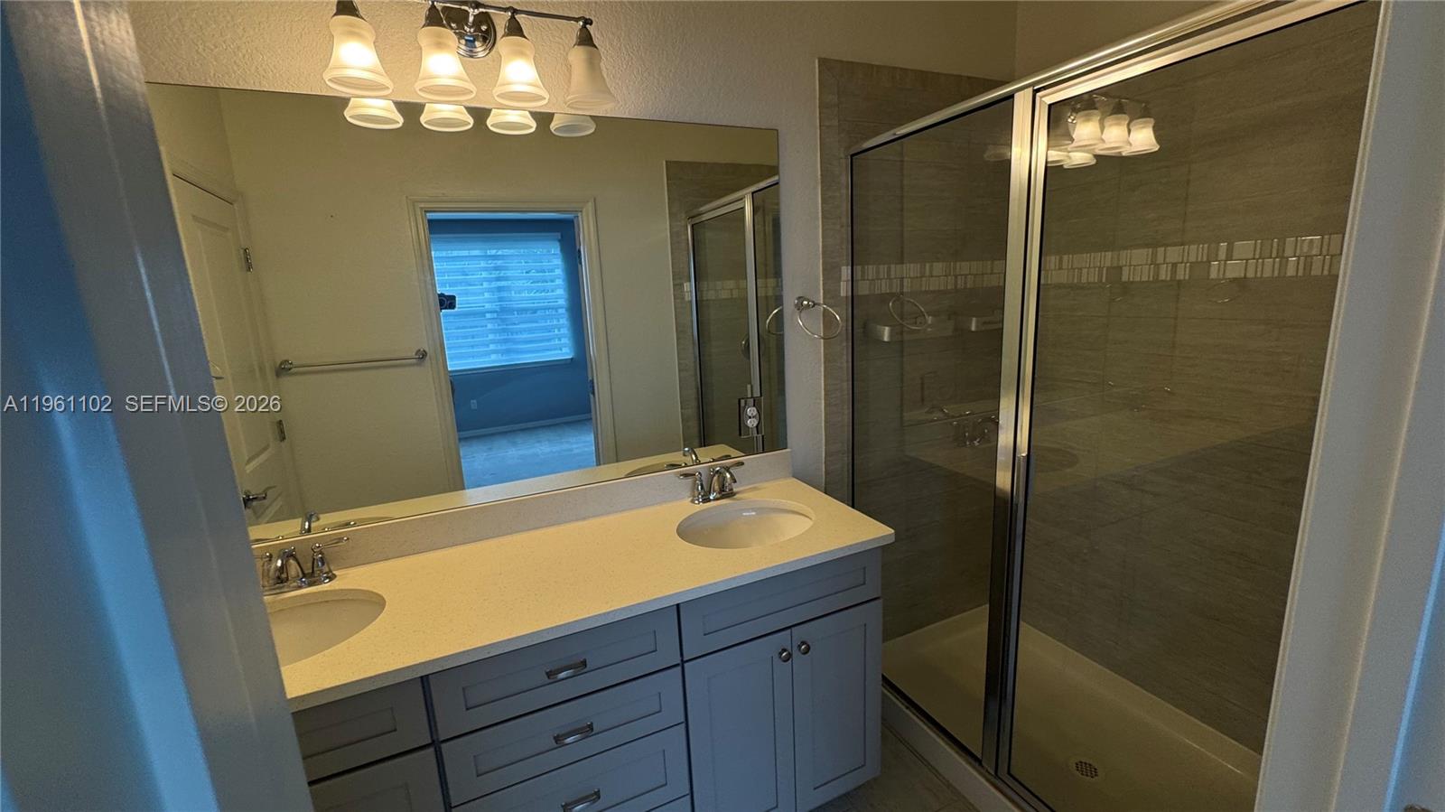 3973 3 / 3 1421 sq. ft. $ 2026-02-07 0 foto