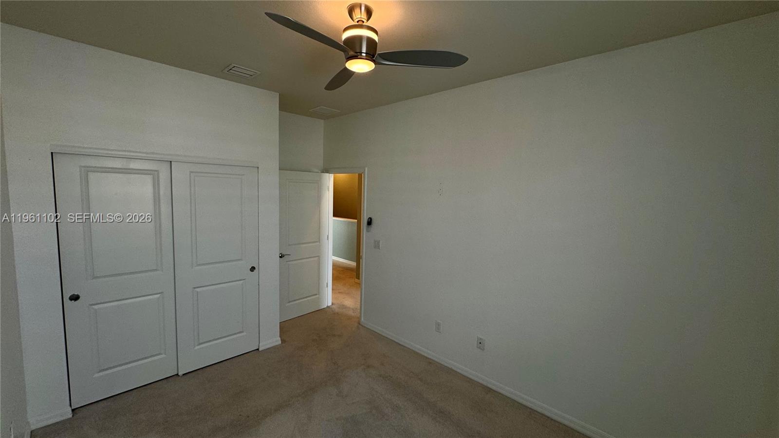 3973 3 / 3 1421 sq. ft. $ 2026-02-07 0 foto