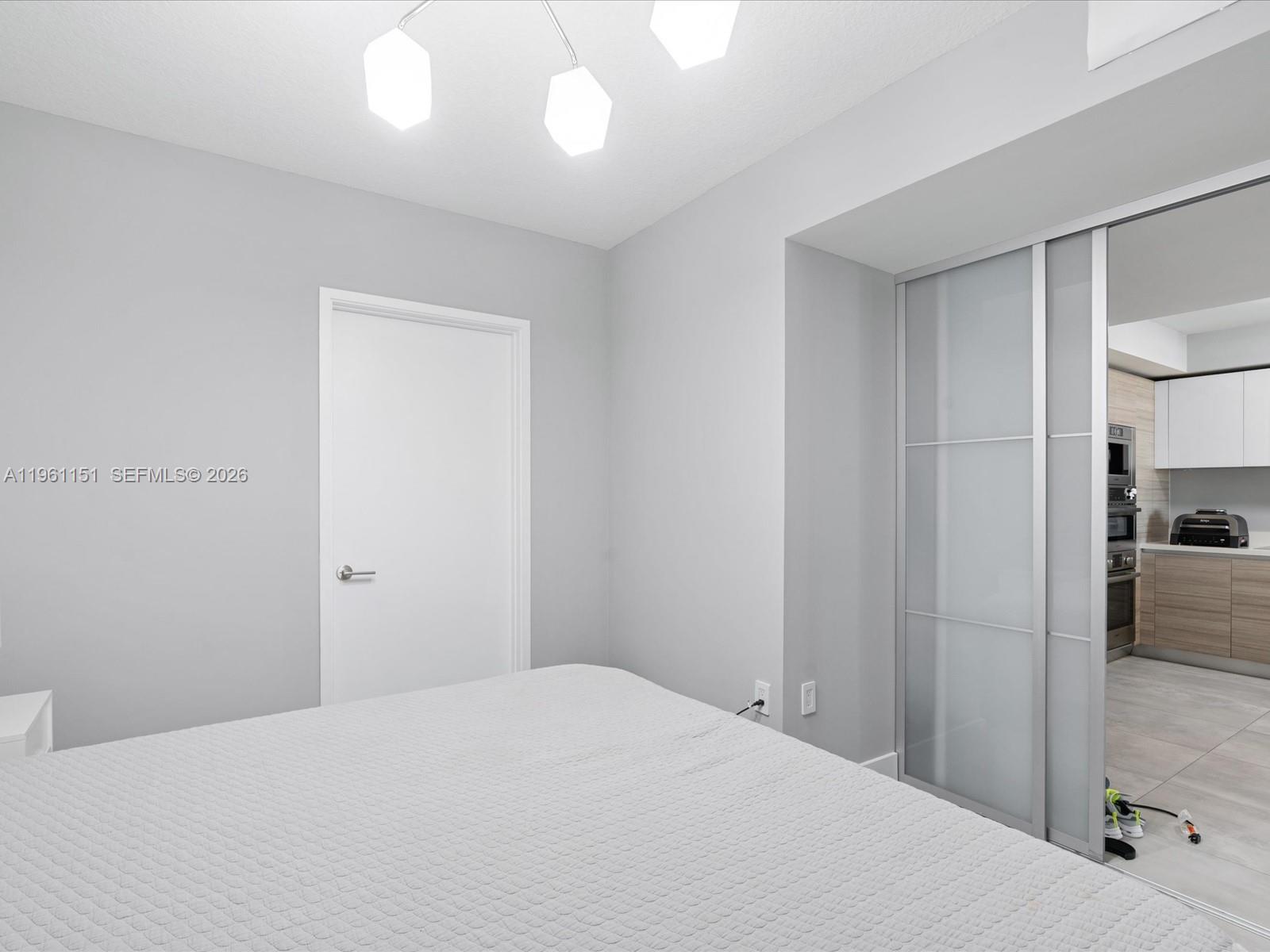 See details 4-1405 2 / 3 1541 sq. ft. $ 2026-02-07 0 Photo