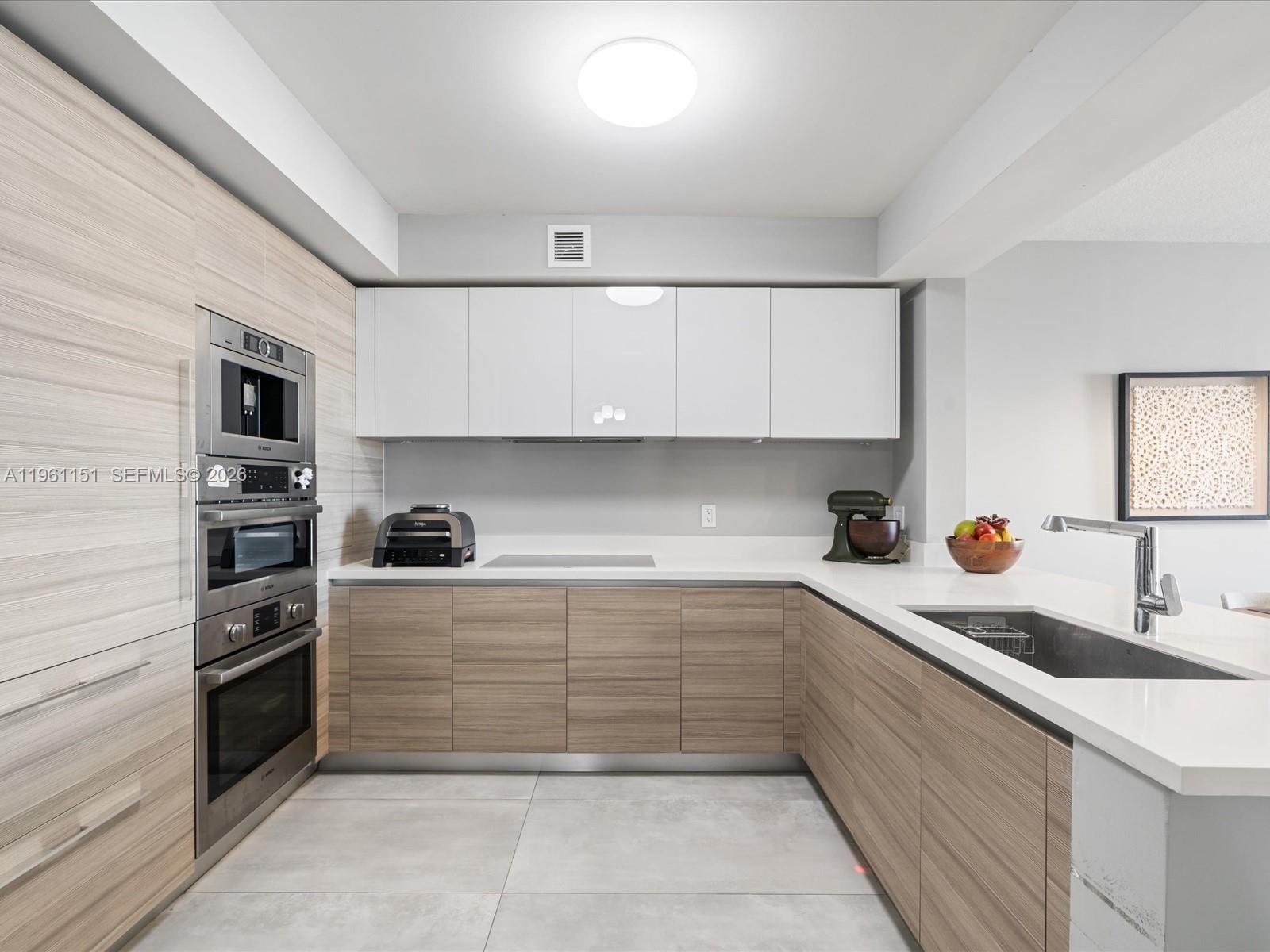 See details 4-1405 2 / 3 1541 sq. ft. $ 2026-02-07 0 Photo