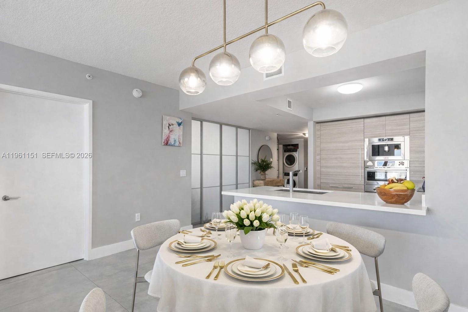 See details 4-1405 2 / 3 1541 sq. ft. $ 2026-02-07 0 Photo