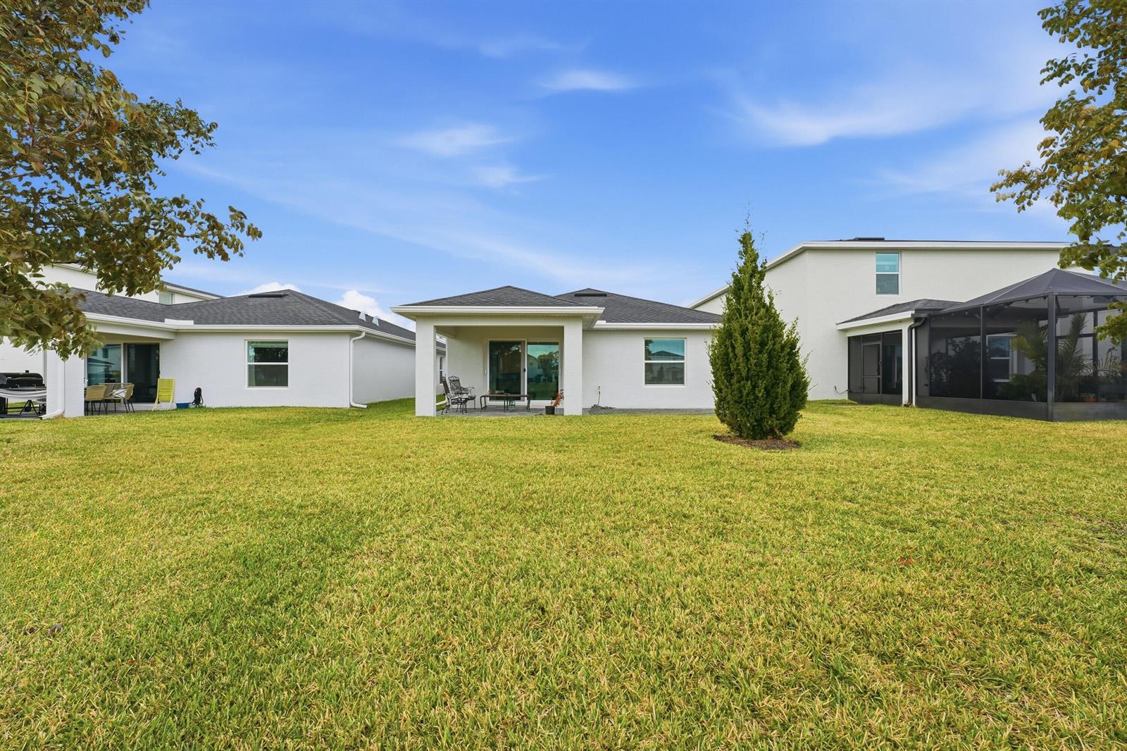Ver detalles 6381 3 / 2 1451 sq. ft. $ 2026-03-04 0 foto