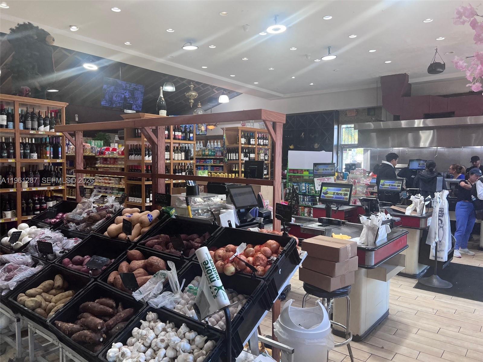   /   sq. ft. $ 2026-02-07 0 foto