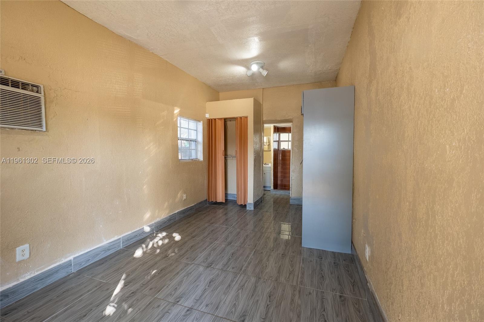   /  1239 sq. ft. $ 2026-02-08 0 Photo