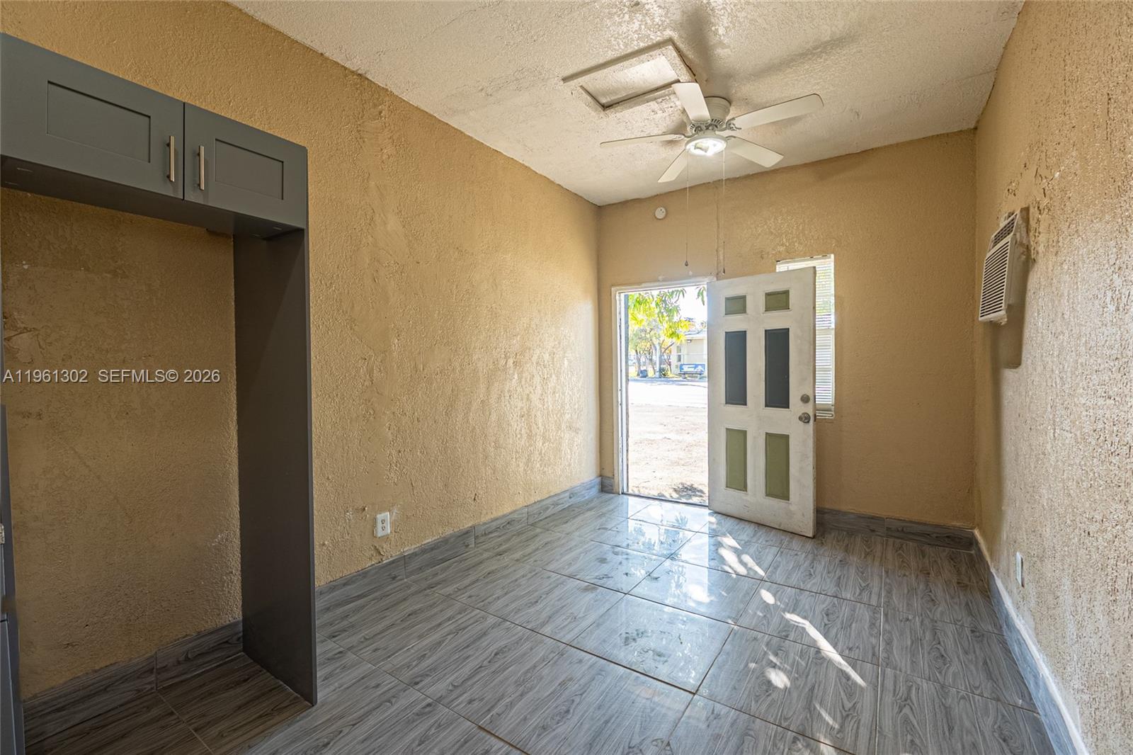   /  1239 sq. ft. $ 2026-02-08 0 Photo