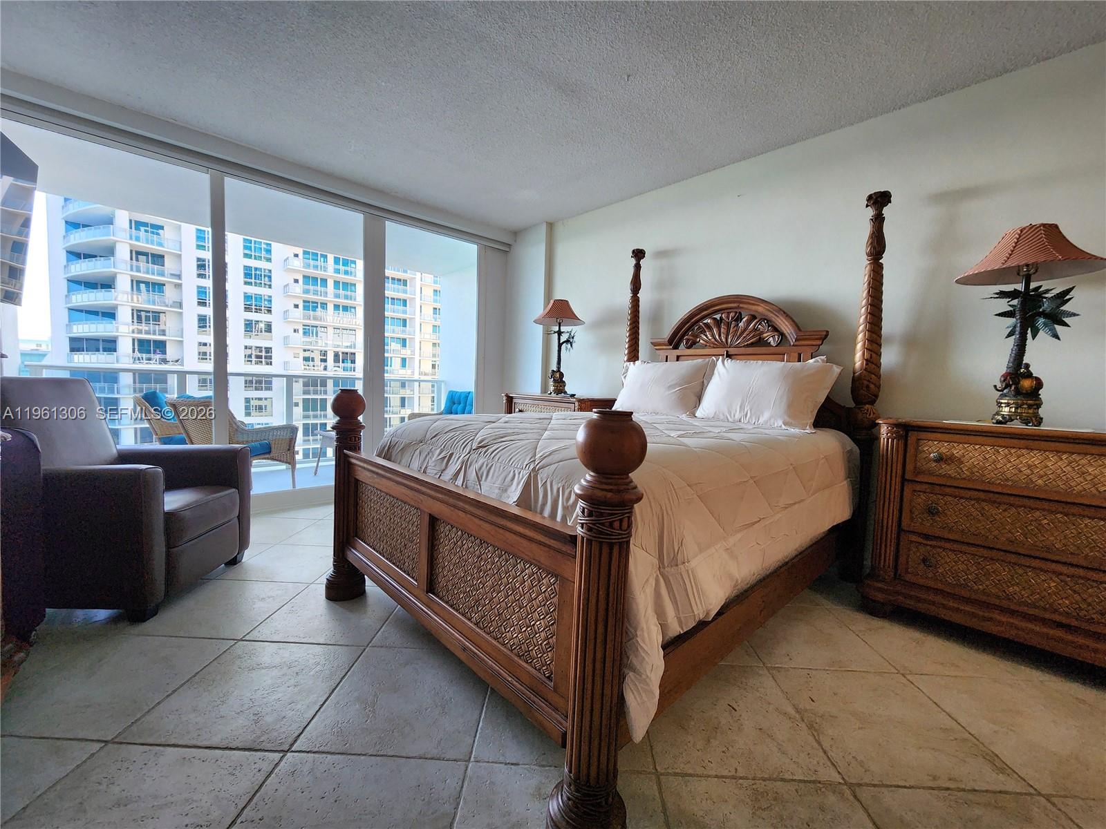 Photo of 3505 Ocean Dr  #1215, Hollywood, Florida, 33019 - 