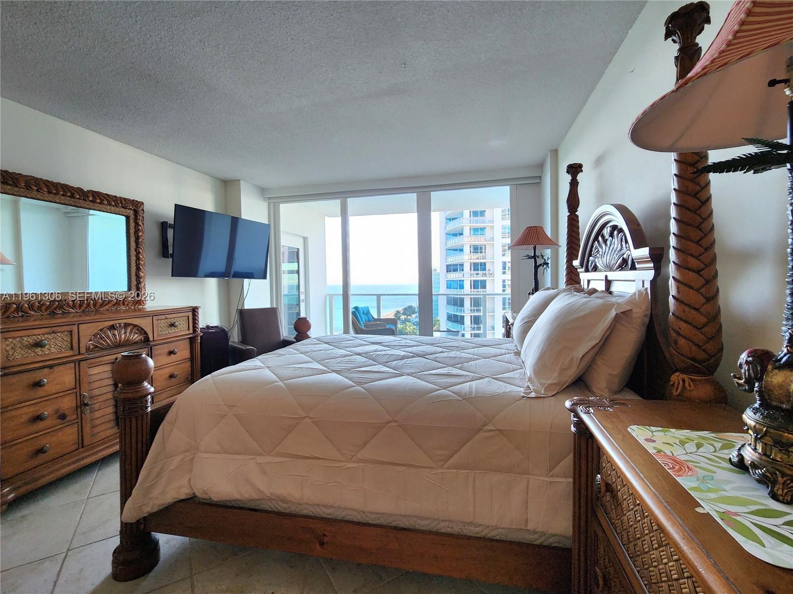 Photo of 3505 Ocean Dr  #1215, Hollywood, Florida, 33019 - 