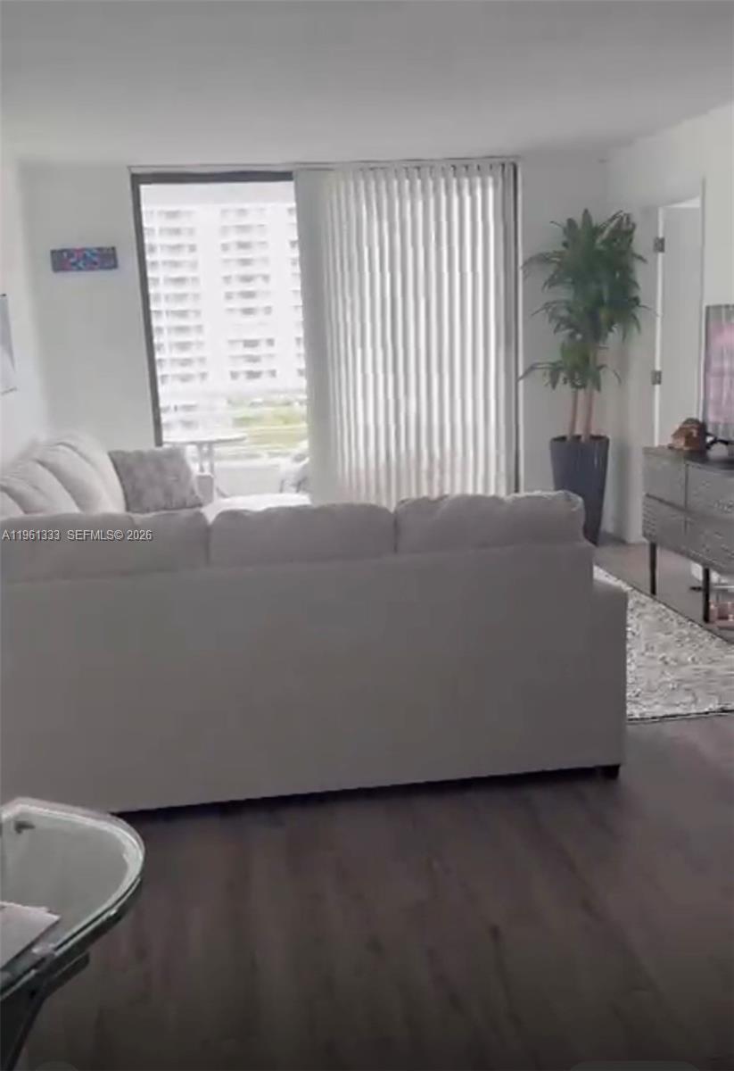 Photo of 3300 192nd St #906, Aventura, Florida, 33180 -