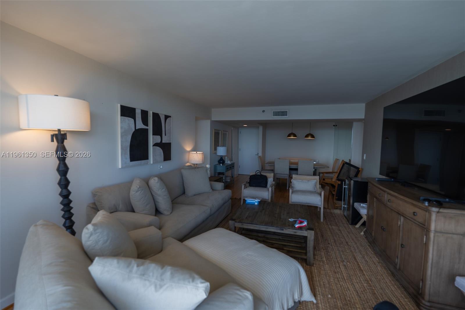 2812 2 / 2 1350 sq. ft. $ 2026-02-08 0 Photo