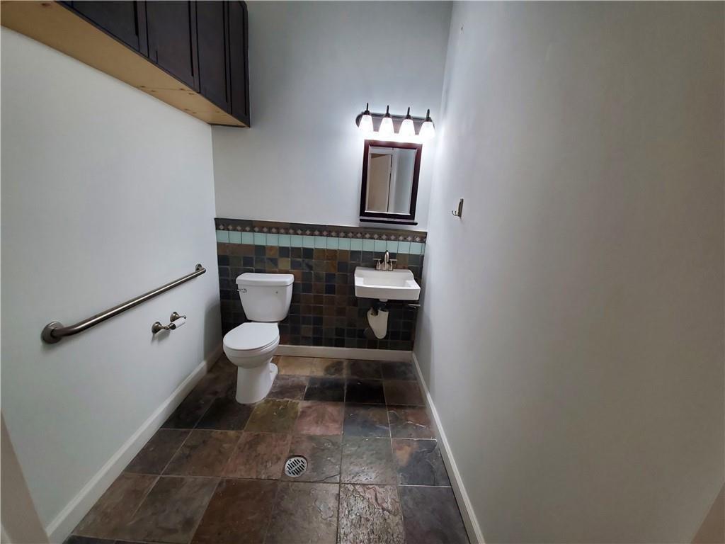 103  / 0  sq. ft. $ 2026-05-11 0 Photo