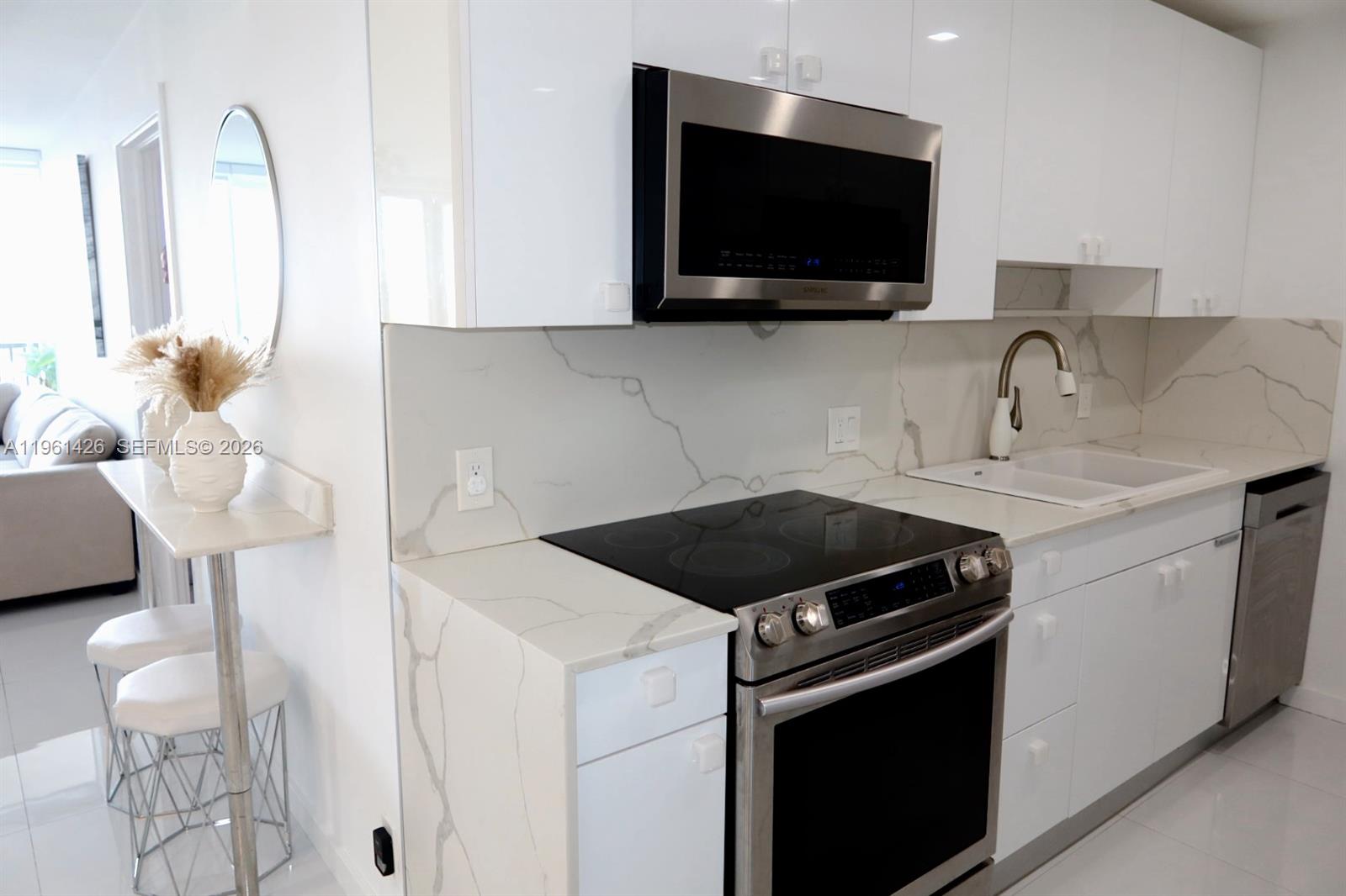 Photo of 20301 Country Club Dr  #1422, Aventura, Florida, 33180 - 