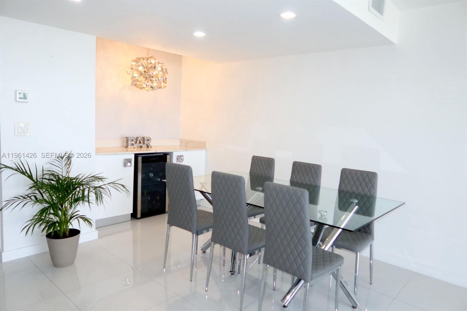 Photo of 20301 Country Club Dr  #1422, Aventura, Florida, 33180 - 