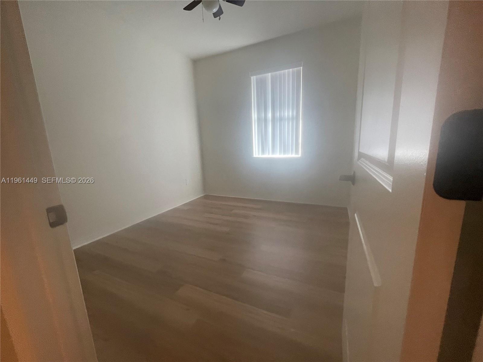 See details 5060 3 / 3 1421 sq. ft. $ 2026-02-08 0 Photo