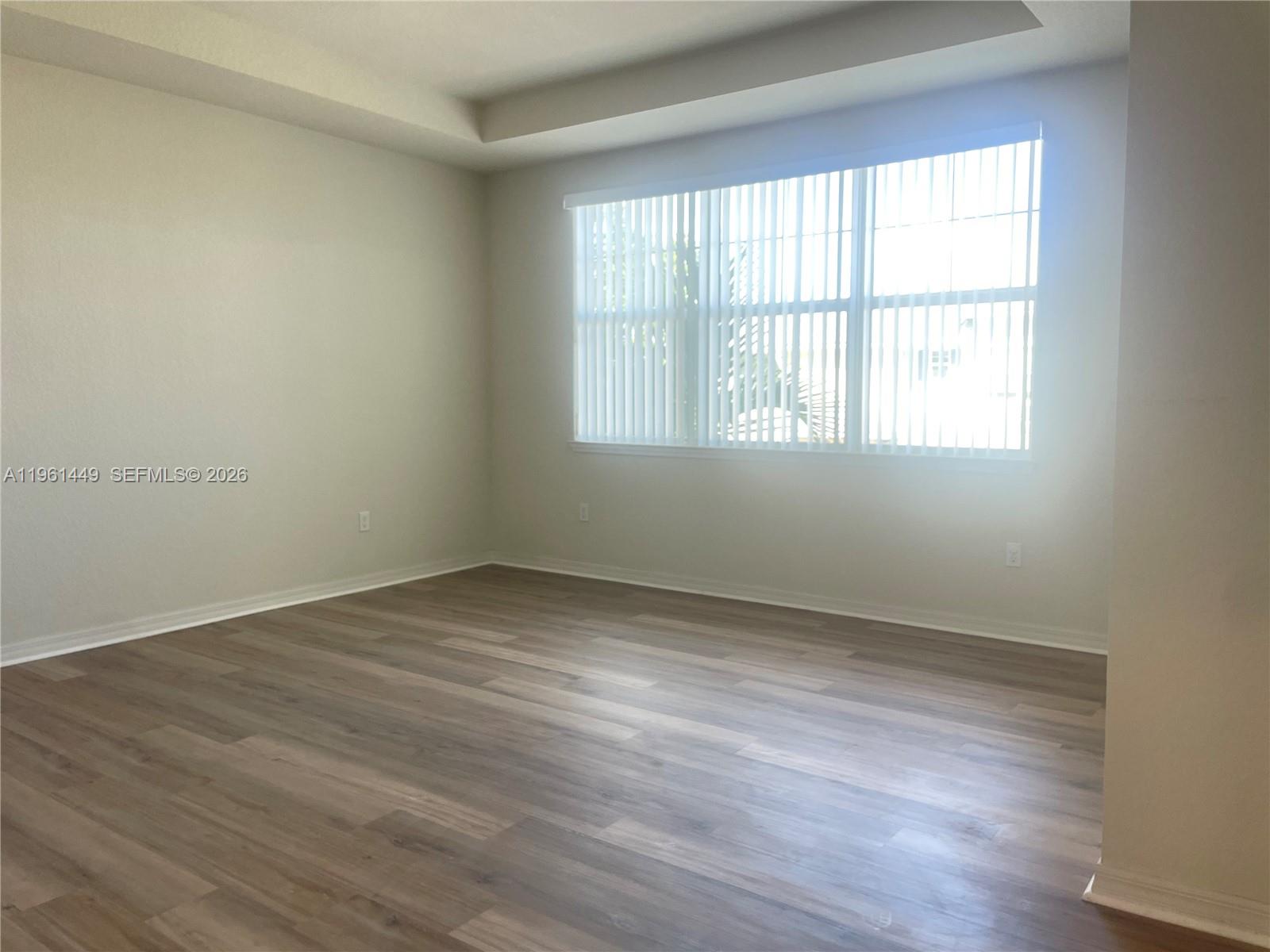 See details 5060 3 / 3 1421 sq. ft. $ 2026-02-08 0 Photo
