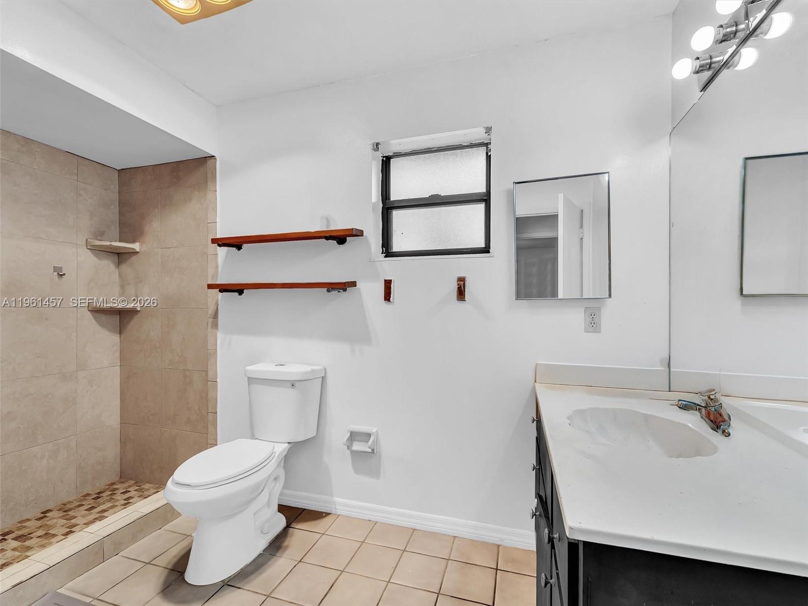 Ver detalles 1819 2 / 2 1174 sq. ft. $ 2026-04-08 0 foto