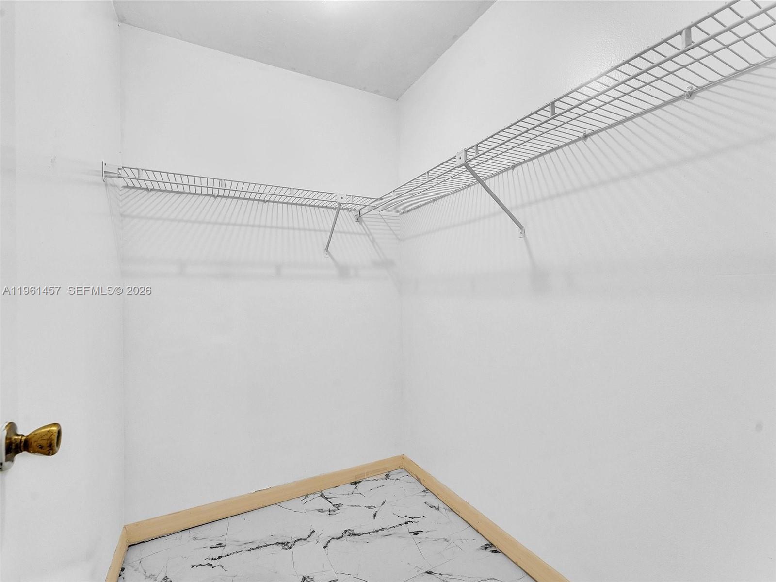 Ver detalles 1819 2 / 2 1174 sq. ft. $ 2026-04-08 0 foto