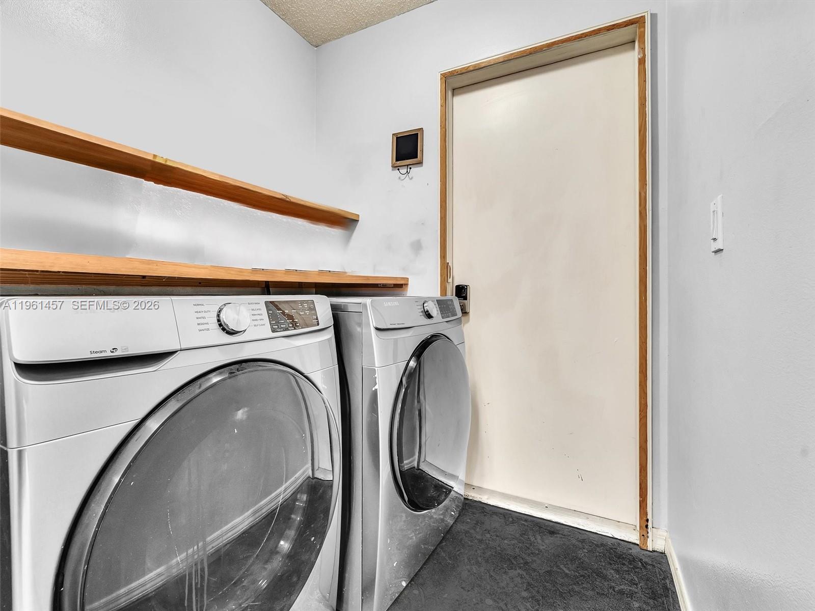 Ver detalles 1819 2 / 2 1174 sq. ft. $ 2026-04-08 0 foto