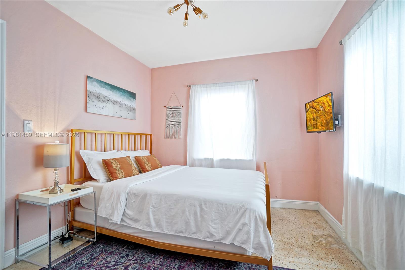   /  1300 sq. ft. $ 2026-02-08 0 Photo