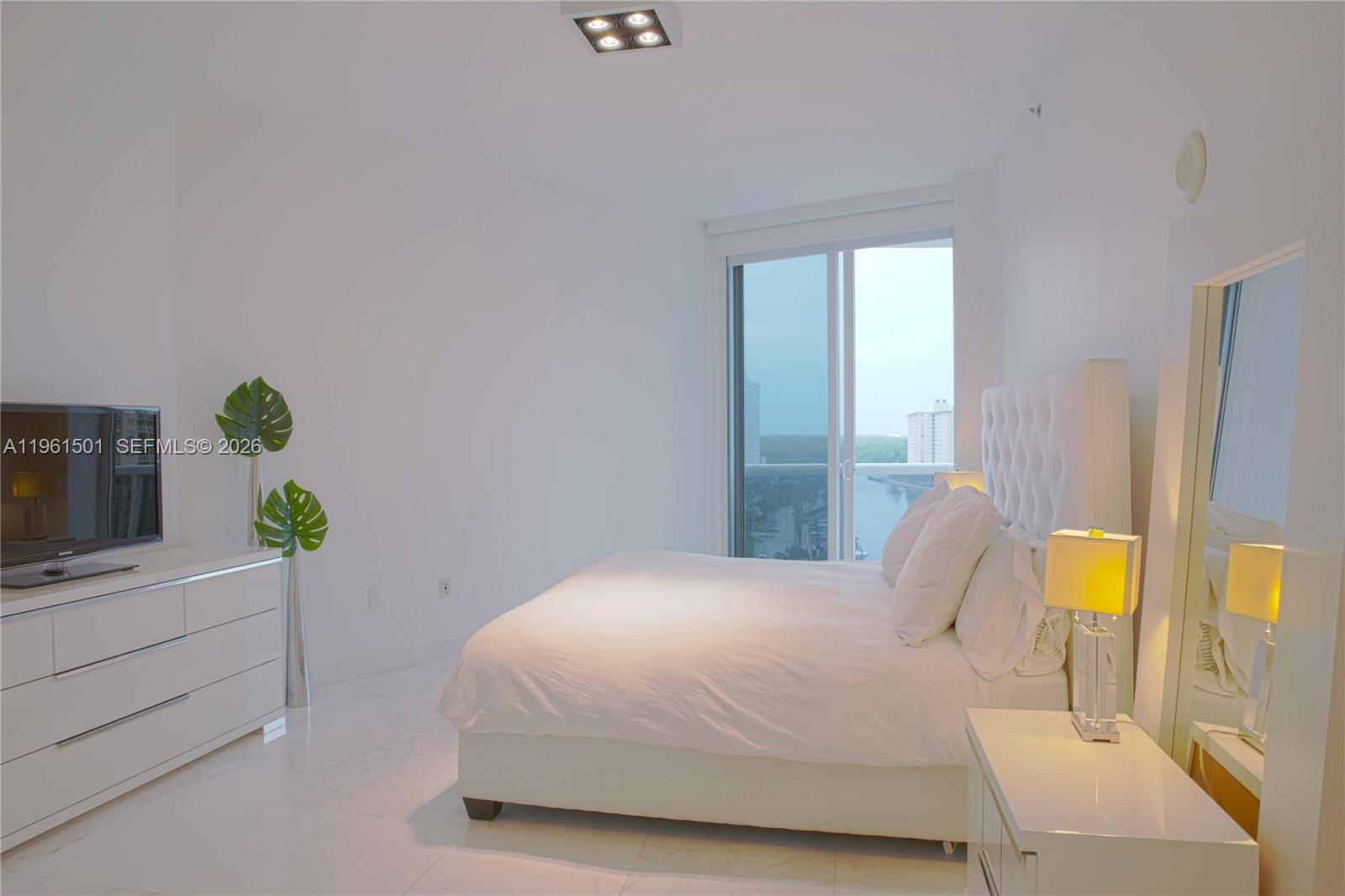 See details 805 2 / 2 1463 sq. ft. $ 2026-02-08 0 Photo