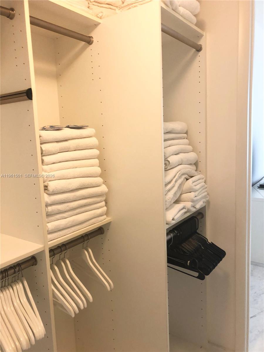 See details 805 2 / 2 1463 sq. ft. $ 2026-02-08 0 Photo